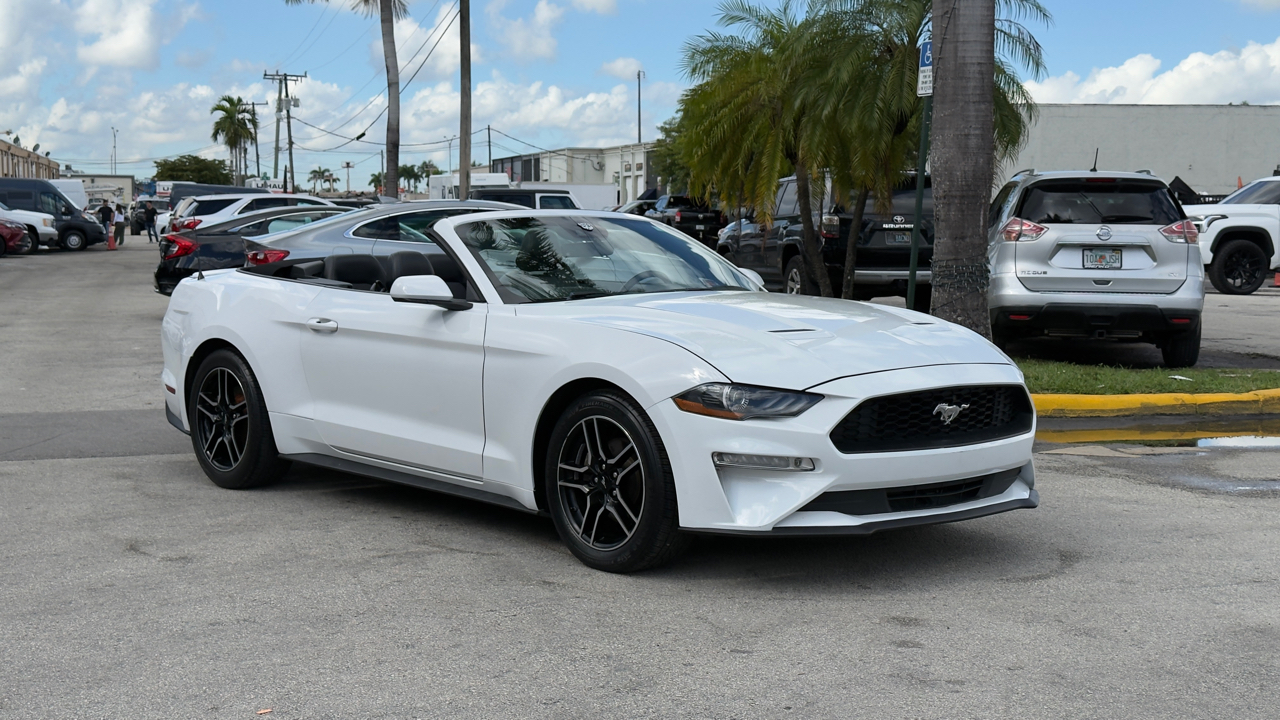 Ford Mustang EcoBoost Convertible 2021