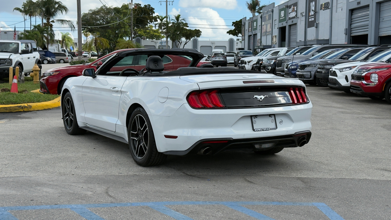 Ford Mustang EcoBoost Convertible 2021