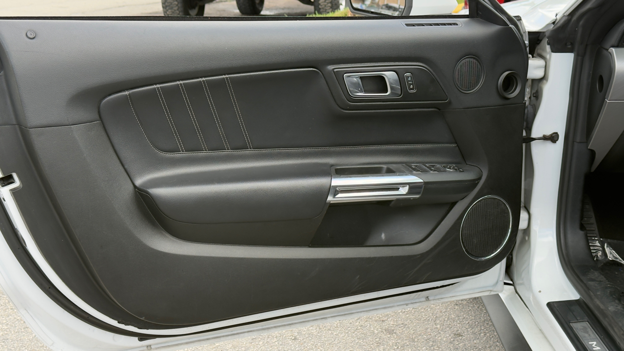 Ford Mustang EcoBoost Convertible 2021