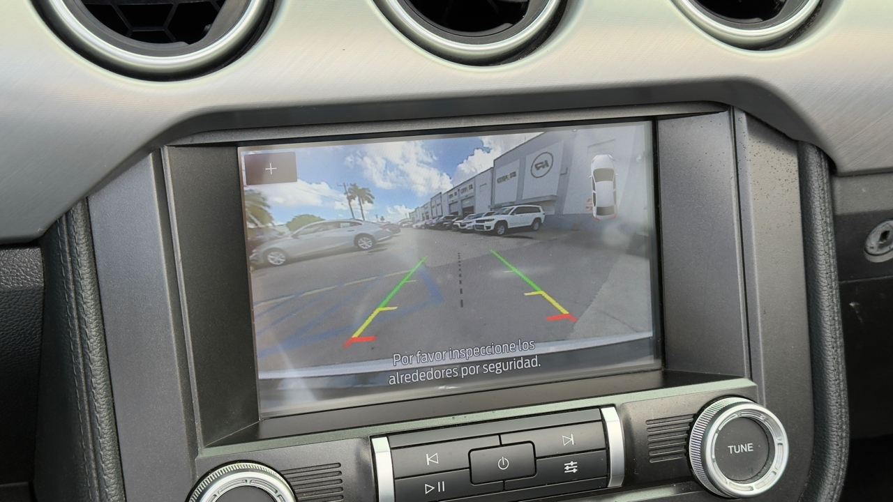 Ford Mustang EcoBoost Convertible 2021