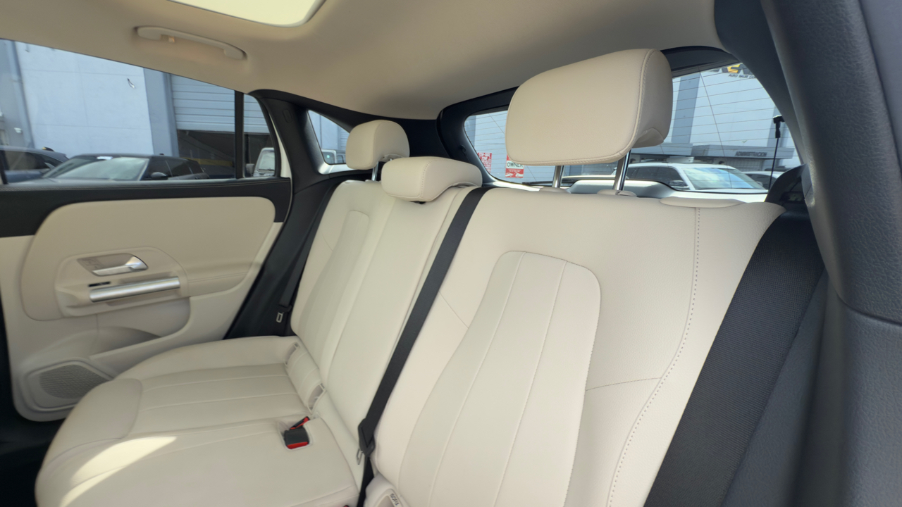 Mercedes-Benz GLA GLA 250 SUV 2023