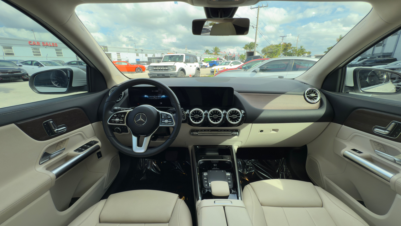 Mercedes-Benz GLA GLA 250 SUV 2023