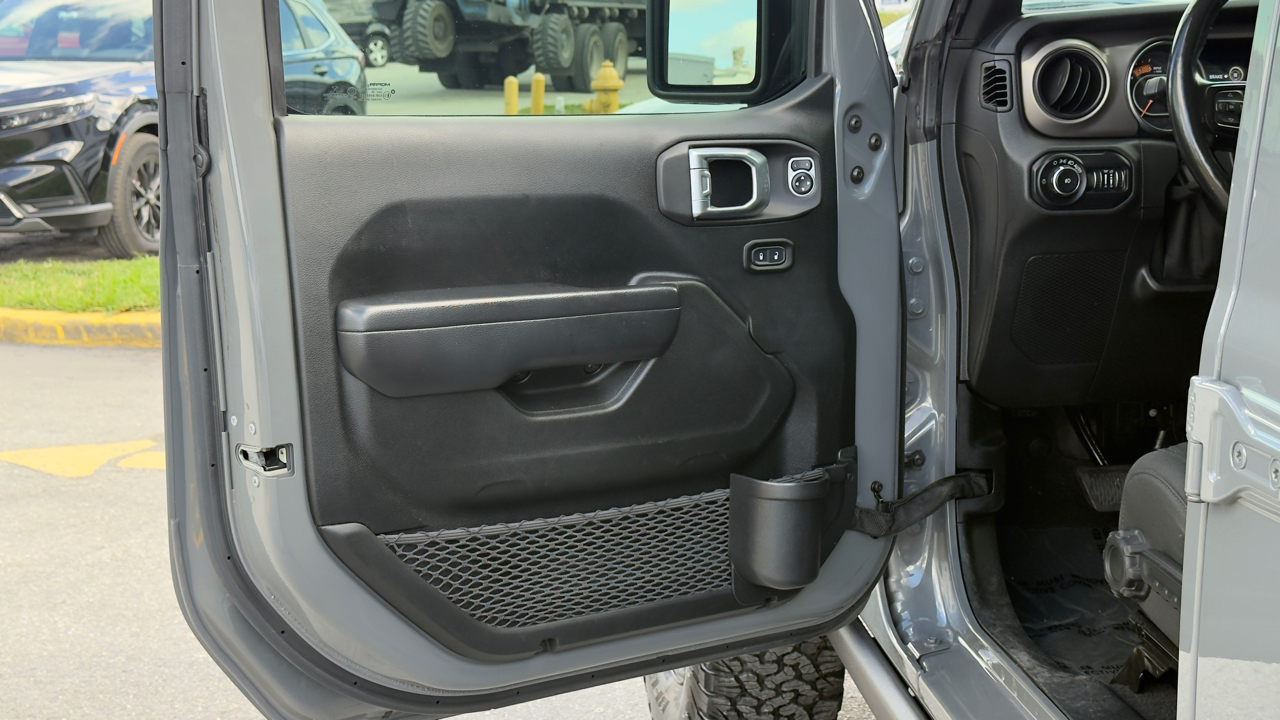 Jeep Wrangler Unlimited Willys 4x4 2020