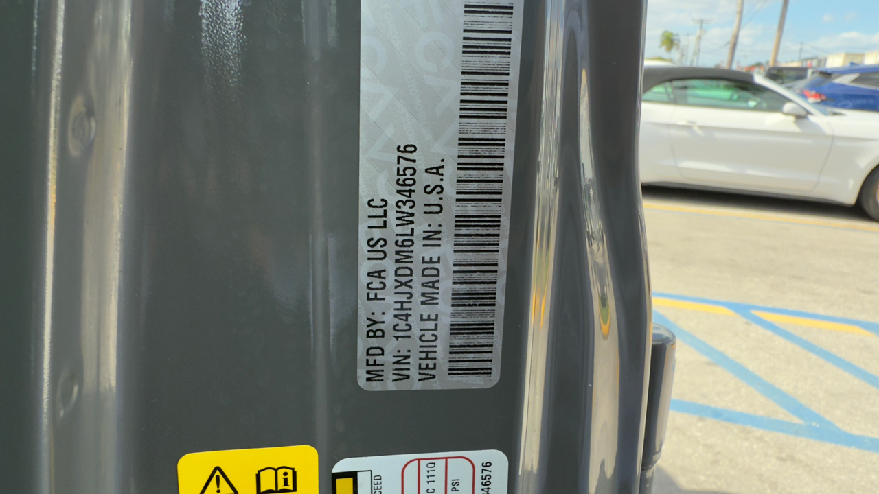 Jeep Wrangler Unlimited Willys 4x4 2020