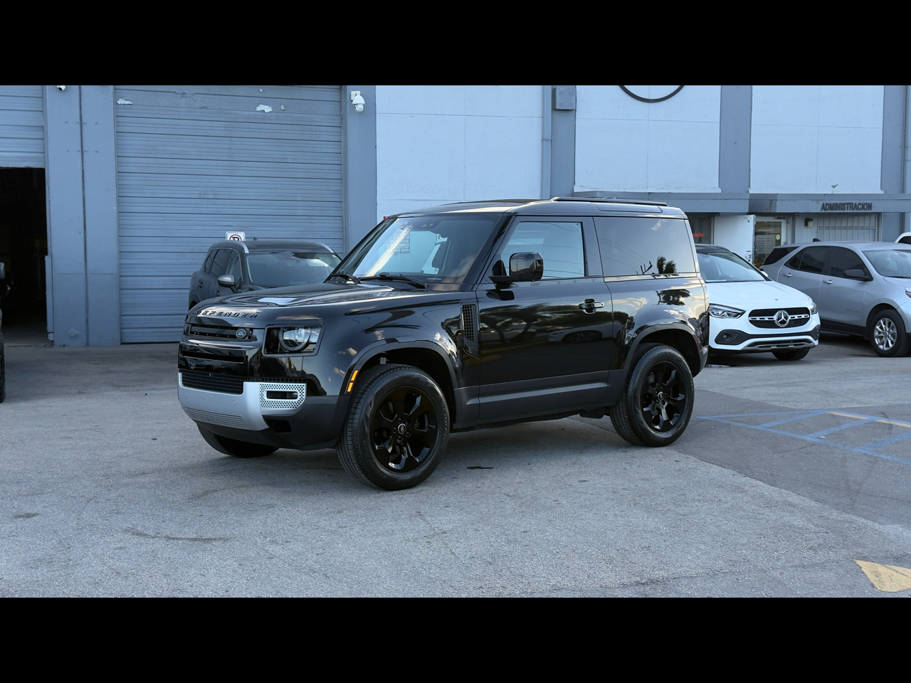 Land Rover Defender 90 S AWD 2021