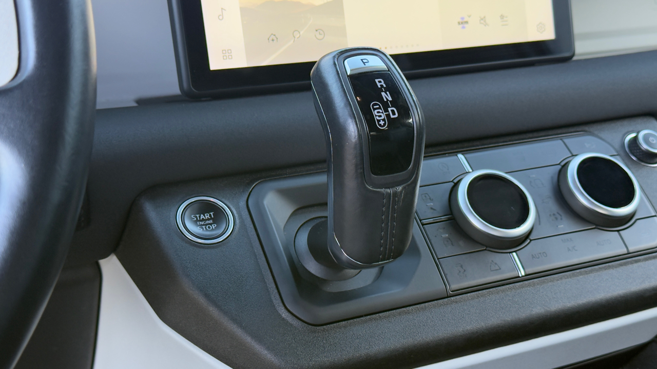 Land Rover Defender 90 S AWD 2021