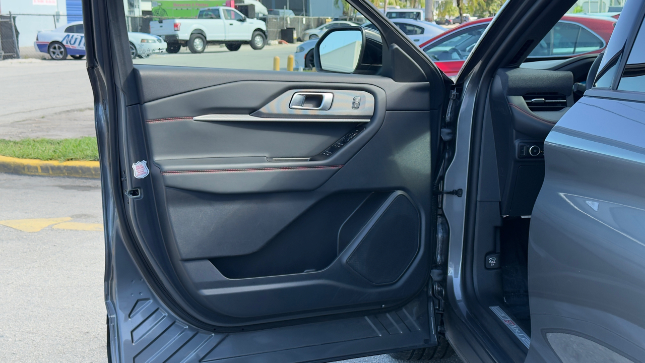 Ford Explorer ST-Line 4WD 2025