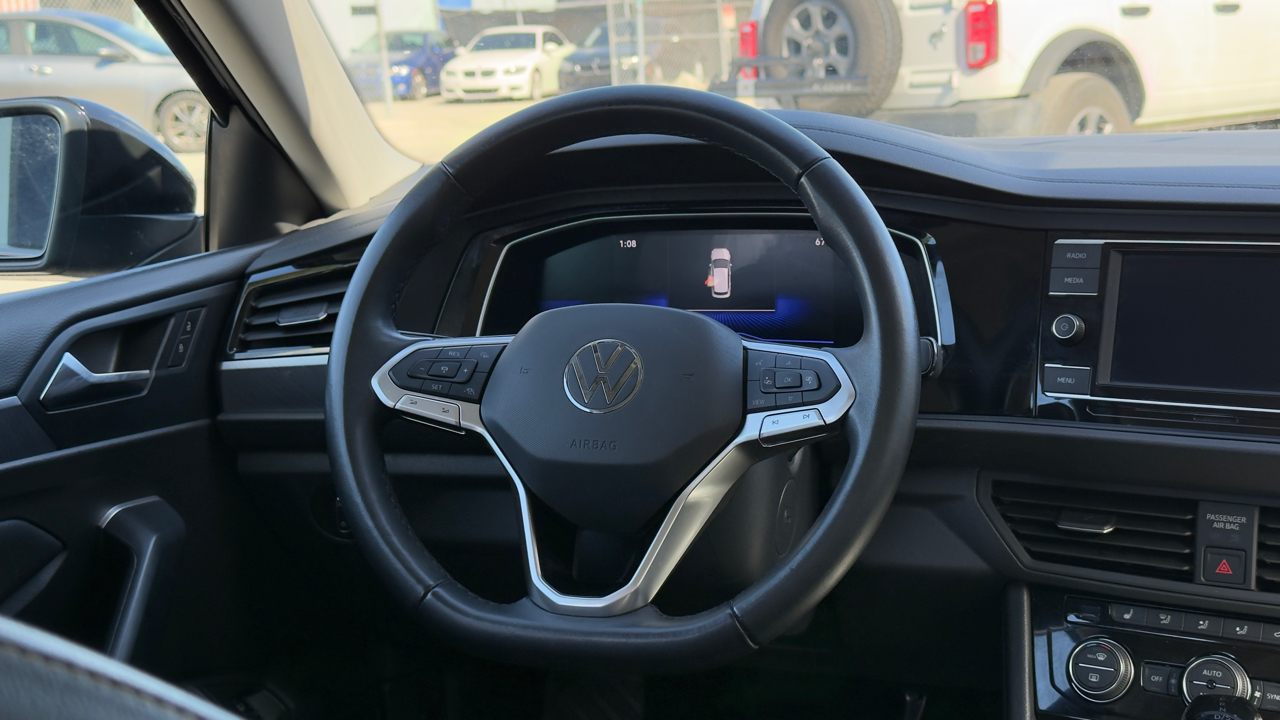 Volkswagen Jetta SE Auto 2024