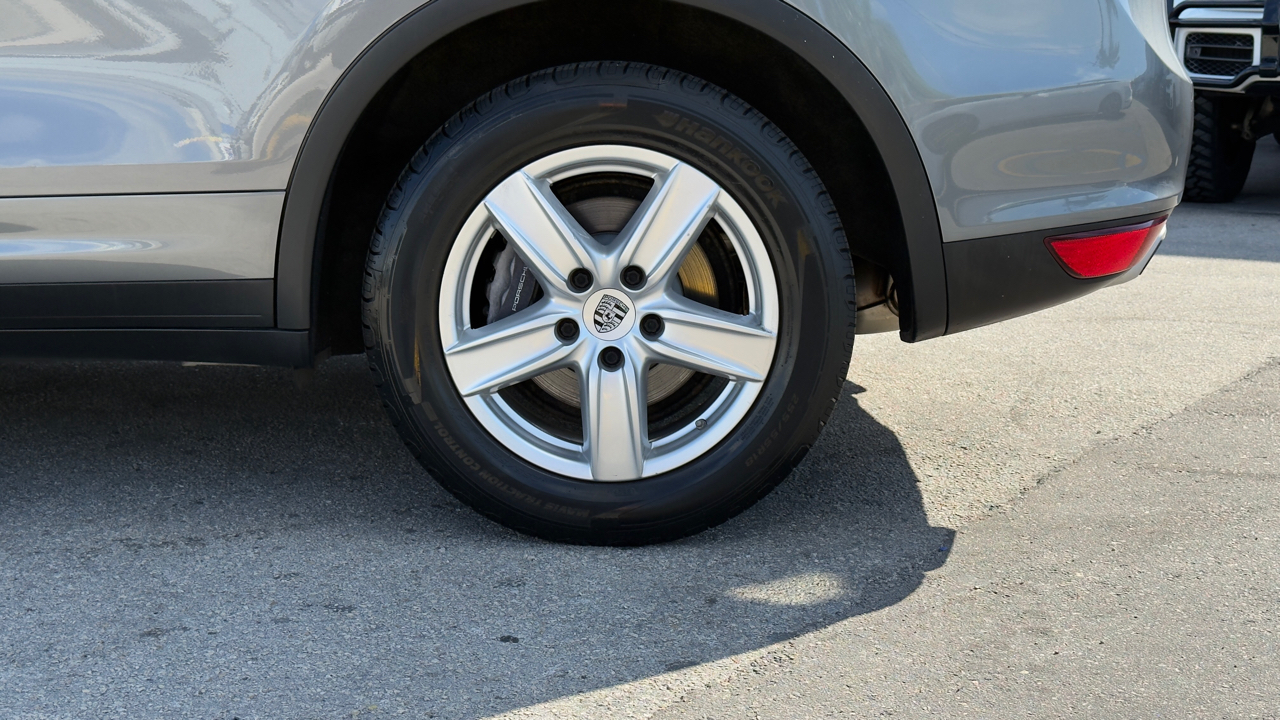 Porsche Cayenne AWD 4dr Manual 2014