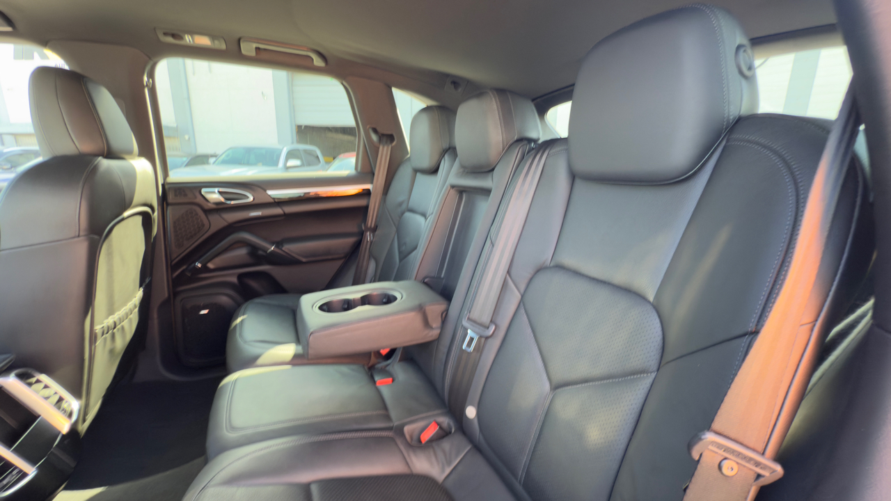 Porsche Cayenne AWD 4dr Manual 2014