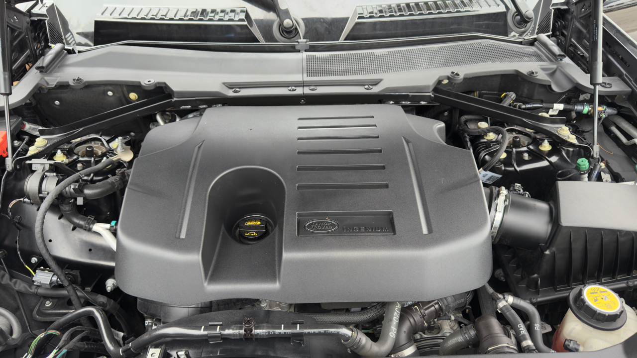 Land Rover Defender 110 SE AWD 2022