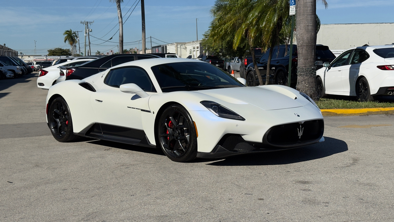 Maserati MC20 Coupe 2022