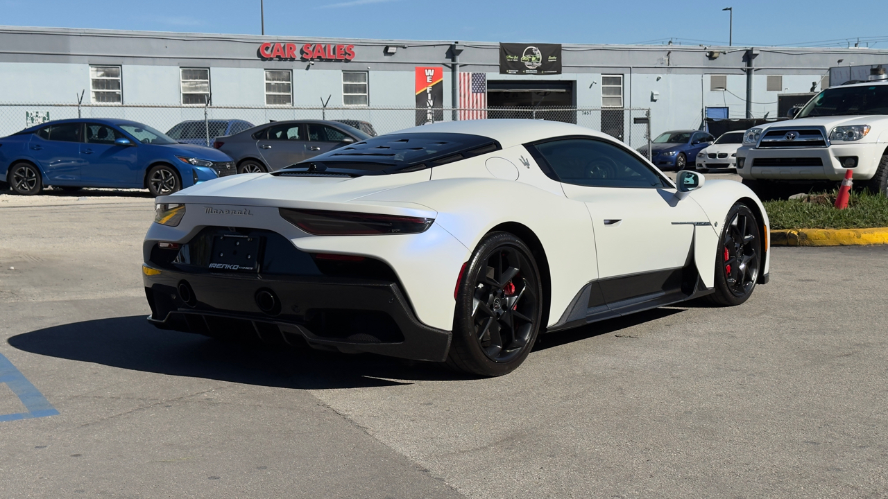 Maserati MC20 Coupe 2022
