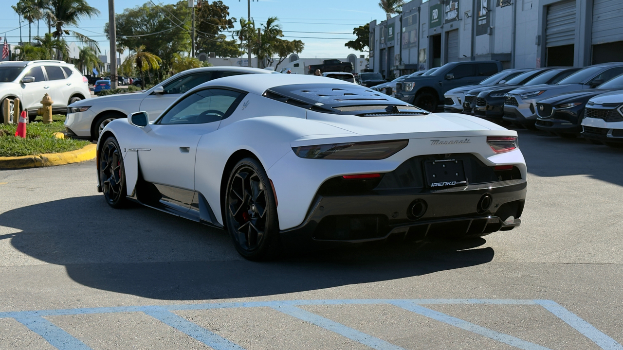 Maserati MC20 Coupe 2022