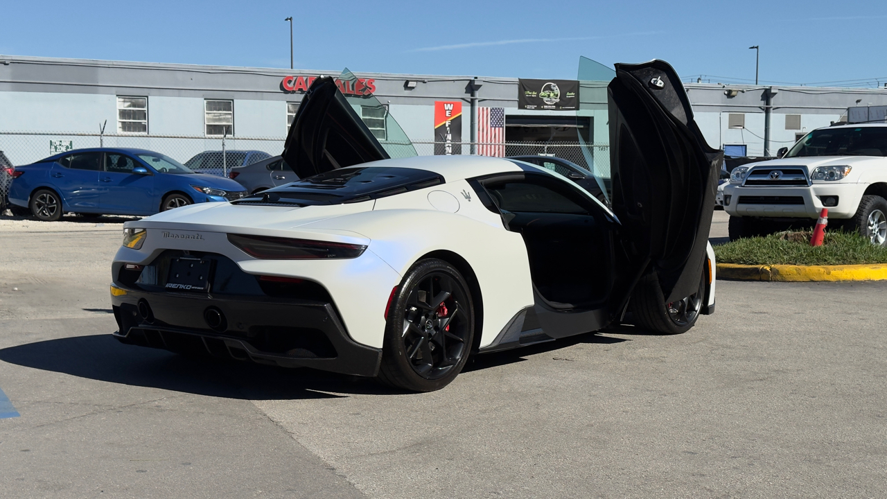 Maserati MC20 Coupe 2022