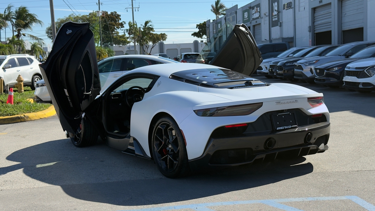 Maserati MC20 Coupe 2022