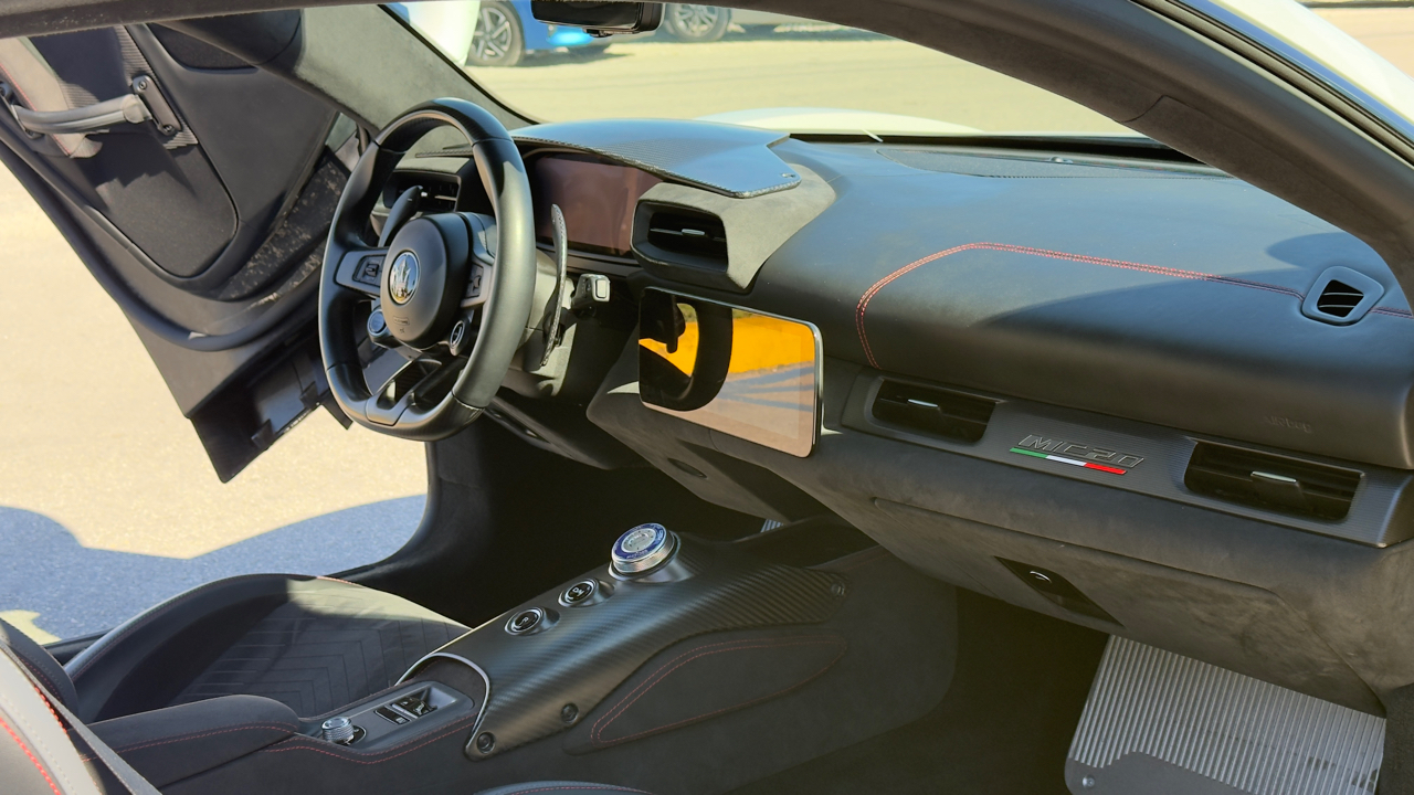 Maserati MC20 Coupe 2022