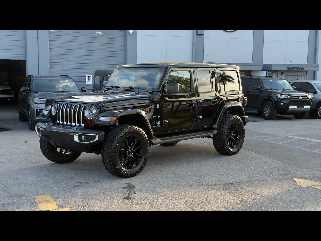 2022 Jeep Wrangler 4xe Unlimited Sahara 4x4