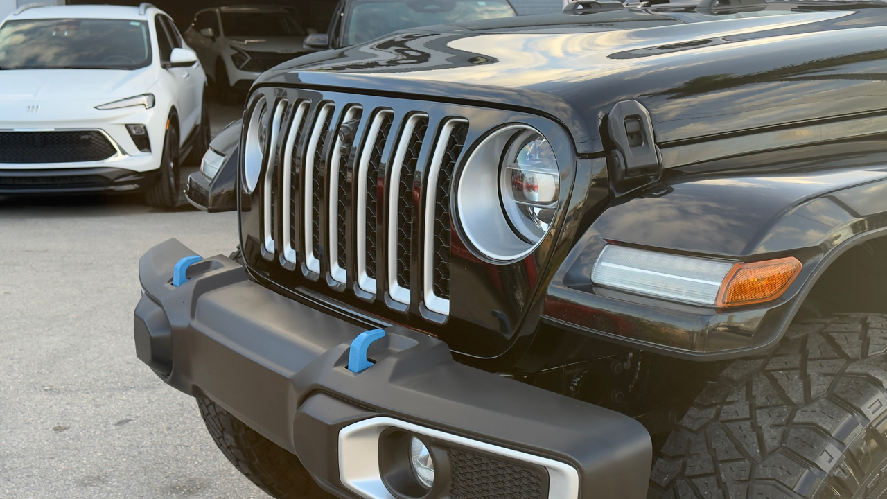 Jeep Wrangler 4xe Unlimited Sahara 4x4 2022