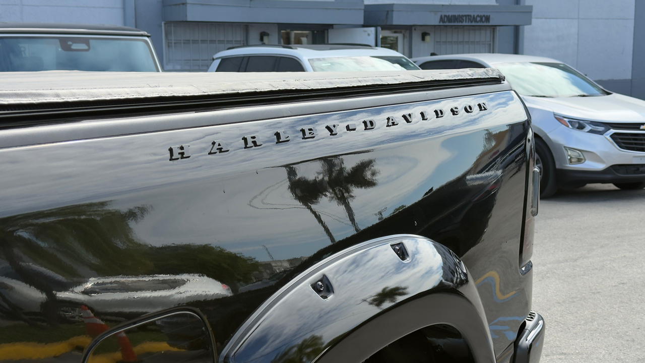 RAM 1500 Big Horn 4x2 Crew Cab 5'7" Box 2022