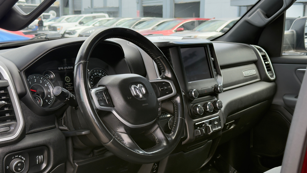 RAM 1500 Big Horn 4x2 Quad Cab 6'4" Box 2021