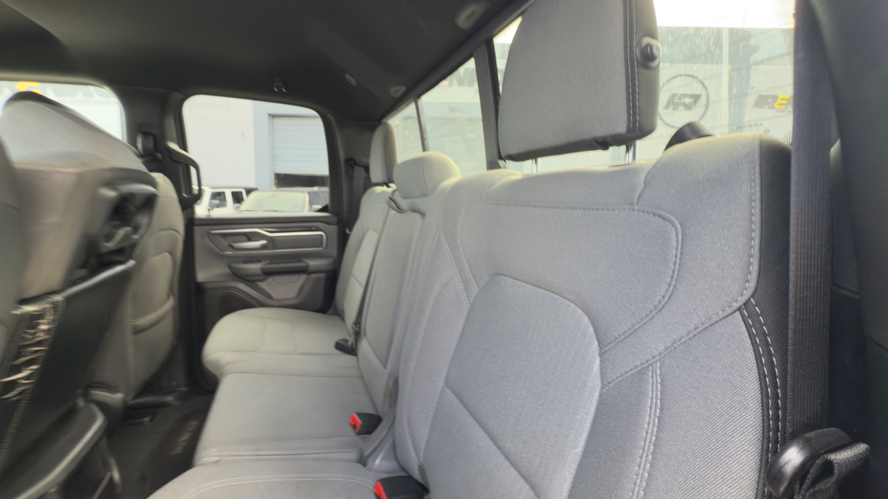 RAM 1500 Big Horn 4x2 Quad Cab 6'4" Box 2021