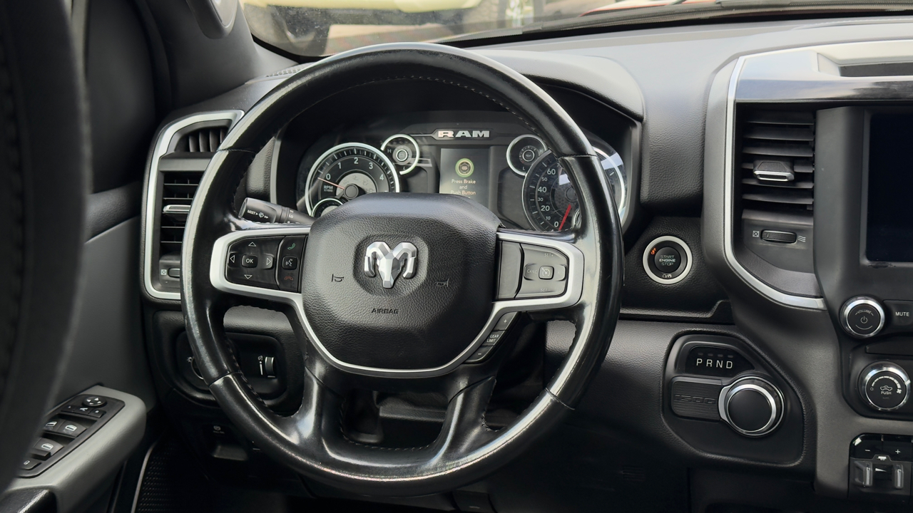 RAM 1500 Big Horn 4x2 Quad Cab 6'4" Box 2021