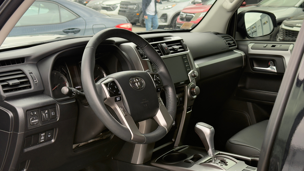 Toyota 4Runner TRD Sport 2WD (Natl) 2022