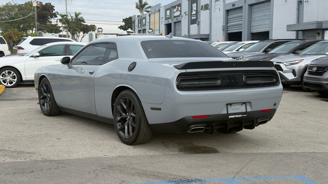 Dodge Challenger GT RWD 2022