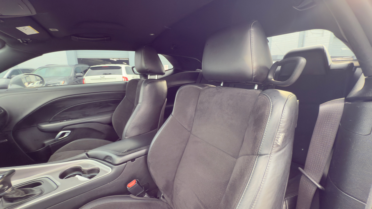 Dodge Challenger GT RWD 2022