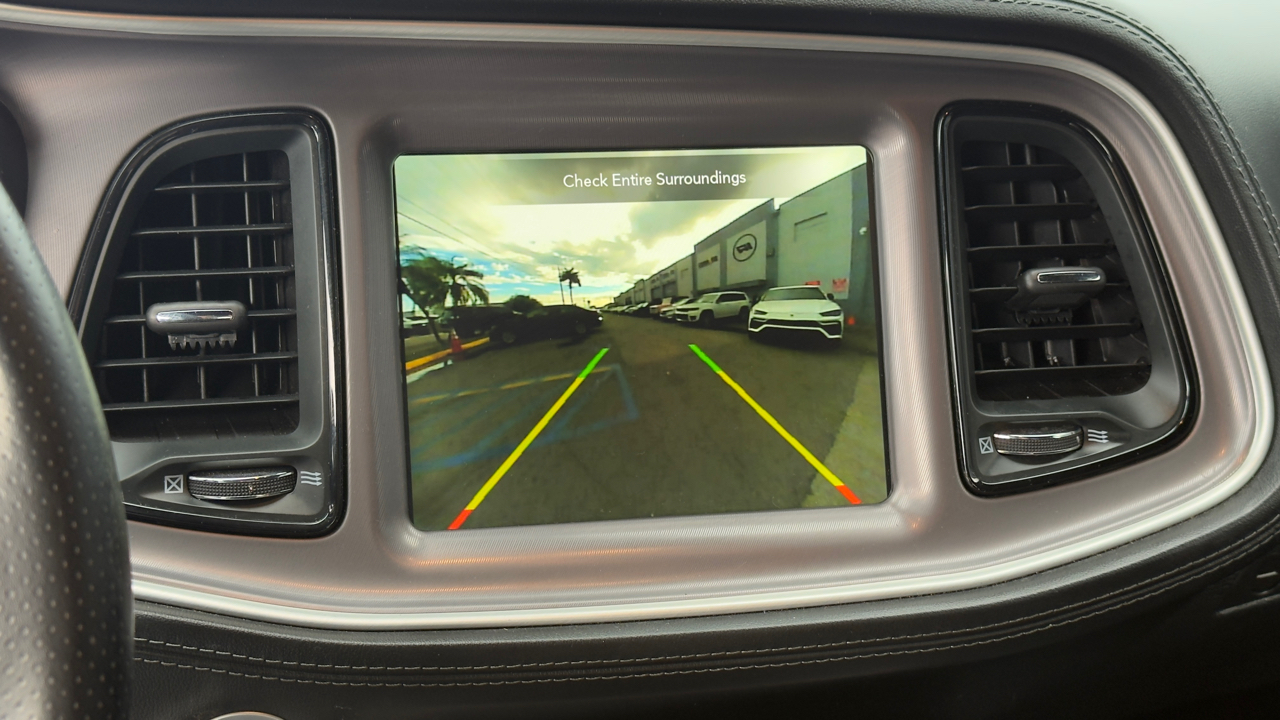 Dodge Challenger GT RWD 2022