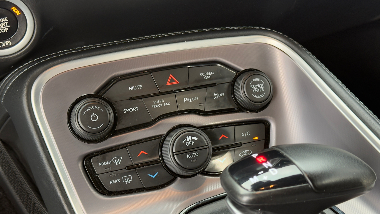 Dodge Challenger GT RWD 2022