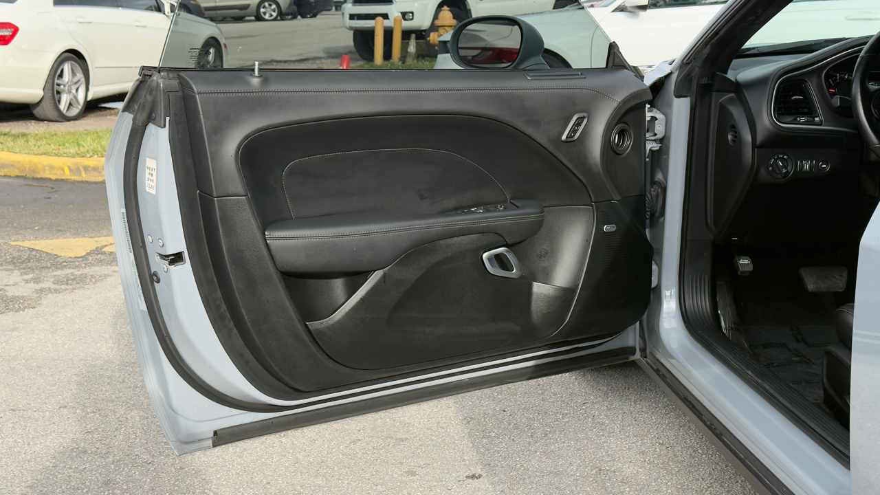 Dodge Challenger GT RWD 2022