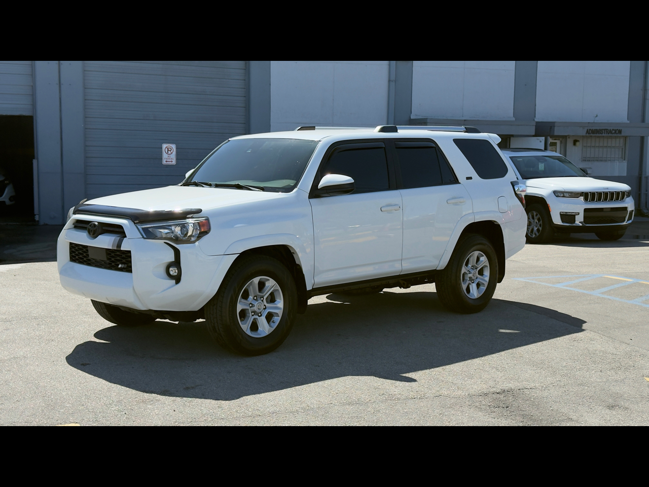 Toyota 4Runner SR5 2WD (Natl) 2021
