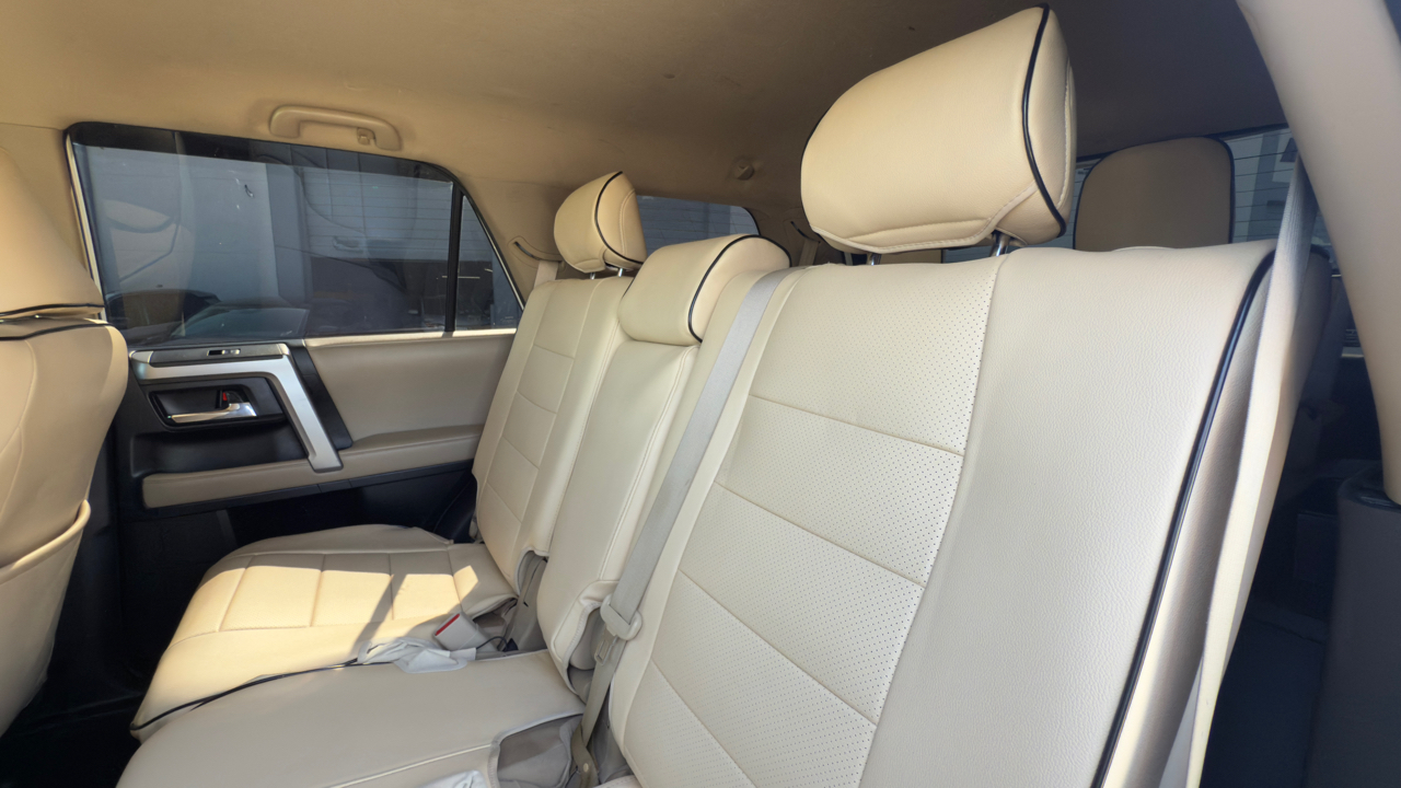 Toyota 4Runner SR5 2WD (Natl) 2021