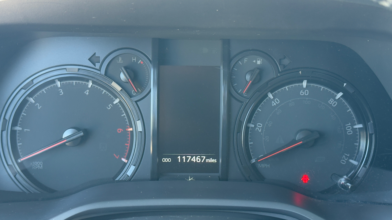 Toyota 4Runner SR5 2WD (Natl) 2021