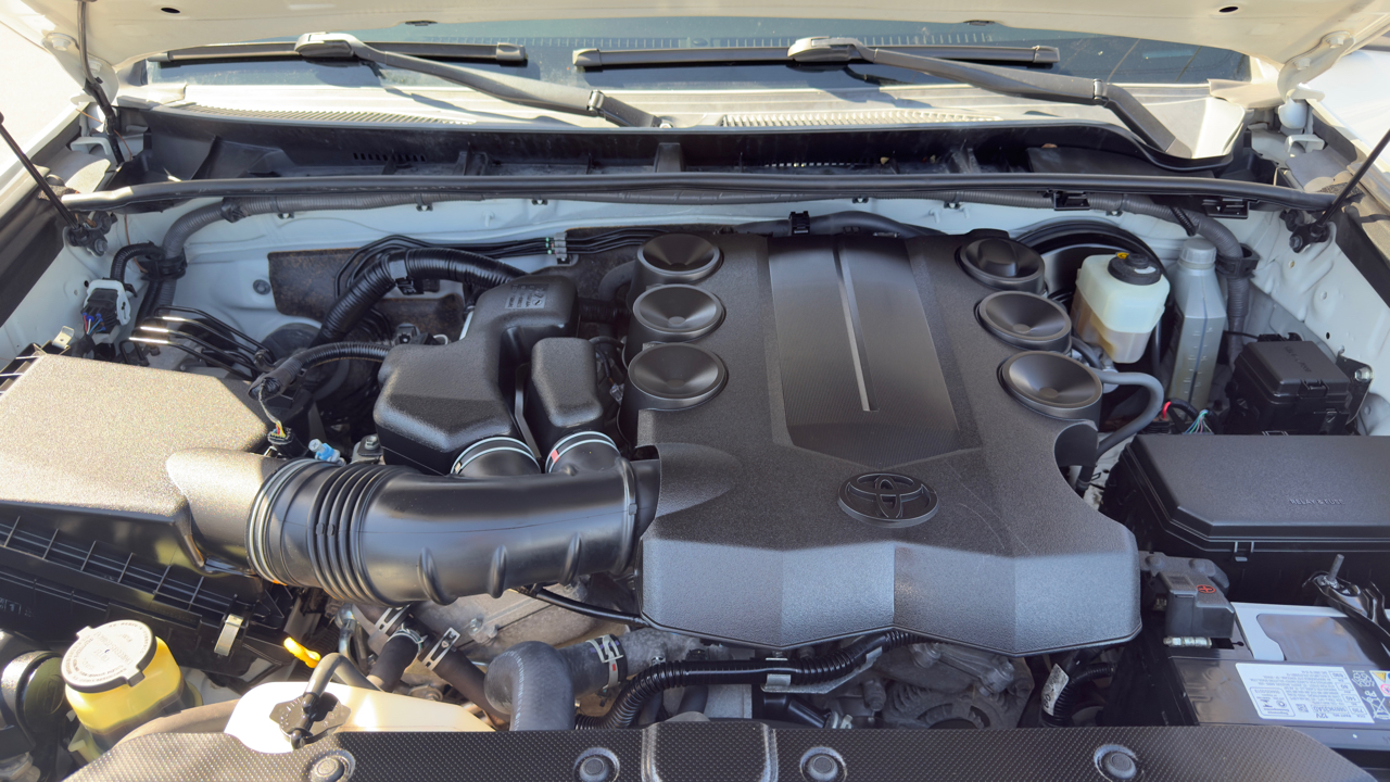 Toyota 4Runner SR5 2WD (Natl) 2021