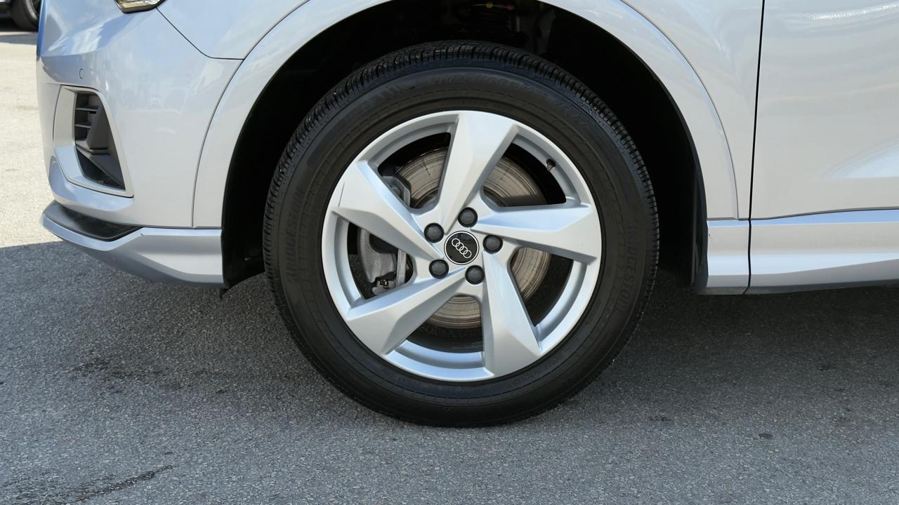 Audi Q3 Premium Plus 40 TFSI quattro 2021