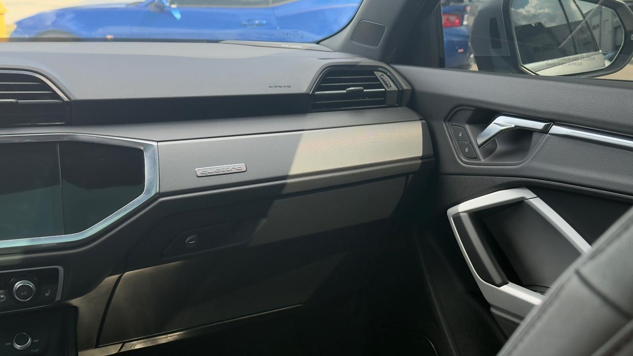 Audi Q3 Premium Plus 40 TFSI quattro 2021