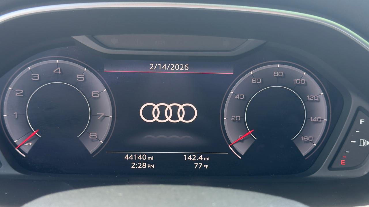 Audi Q3 Premium Plus 40 TFSI quattro 2021