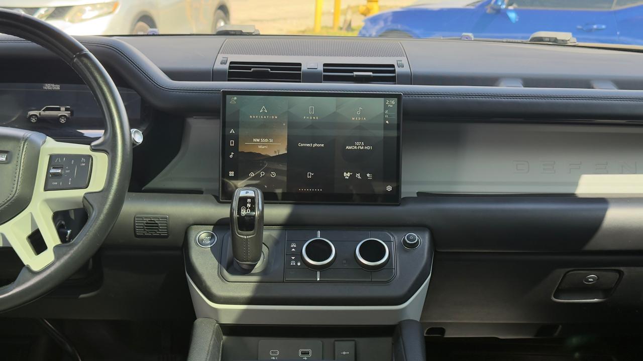 Land Rover Defender 110 X-Dynamic HSE AWD 2022