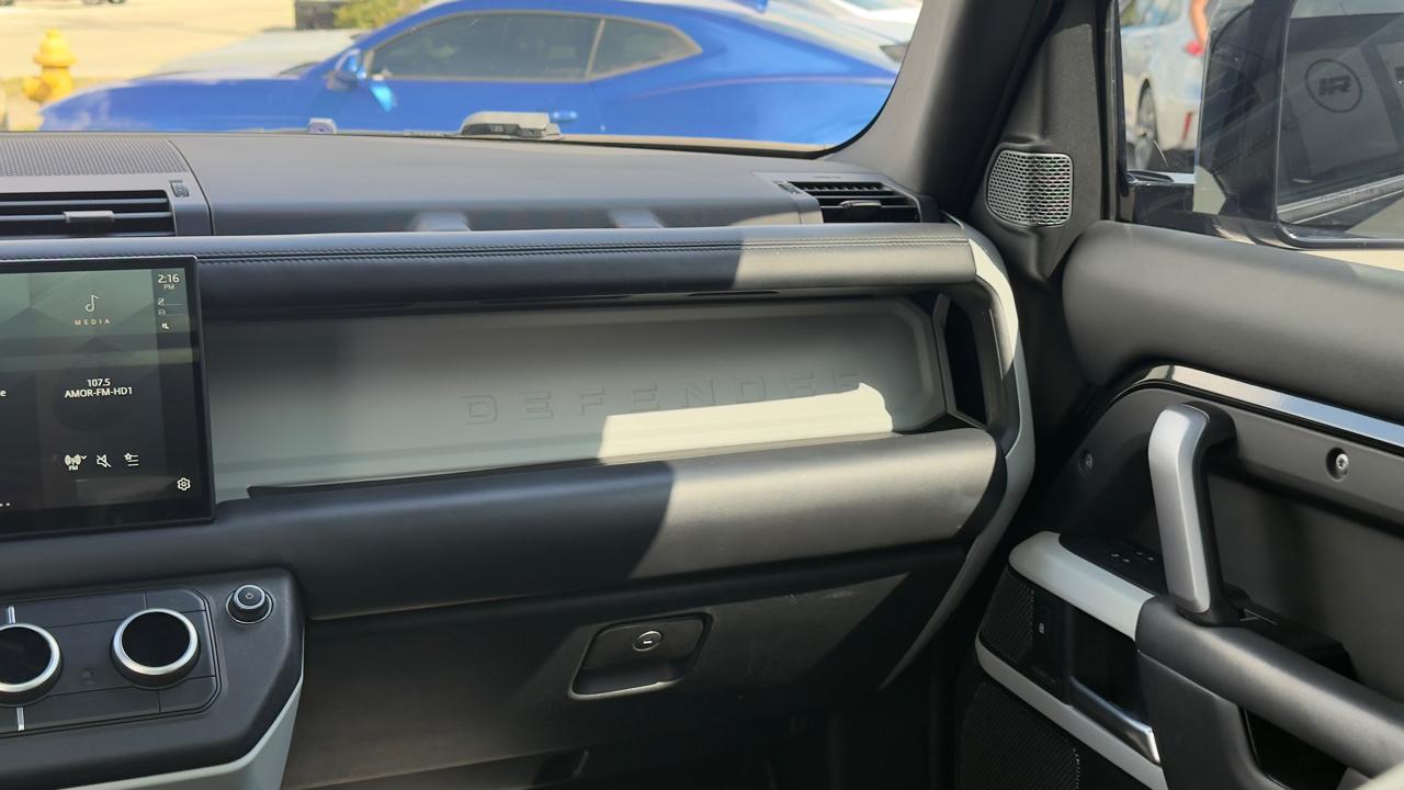 Land Rover Defender 110 X-Dynamic HSE AWD 2022