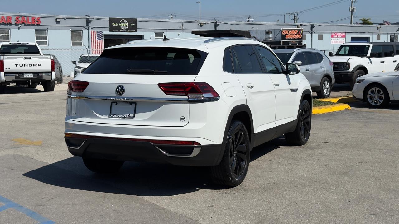 Volkswagen Atlas Cross Sport 2.0T SE w/Technology FWD 2023