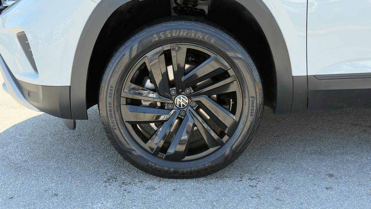 Volkswagen Atlas Cross Sport 2.0T SE w/Technology FWD 2023