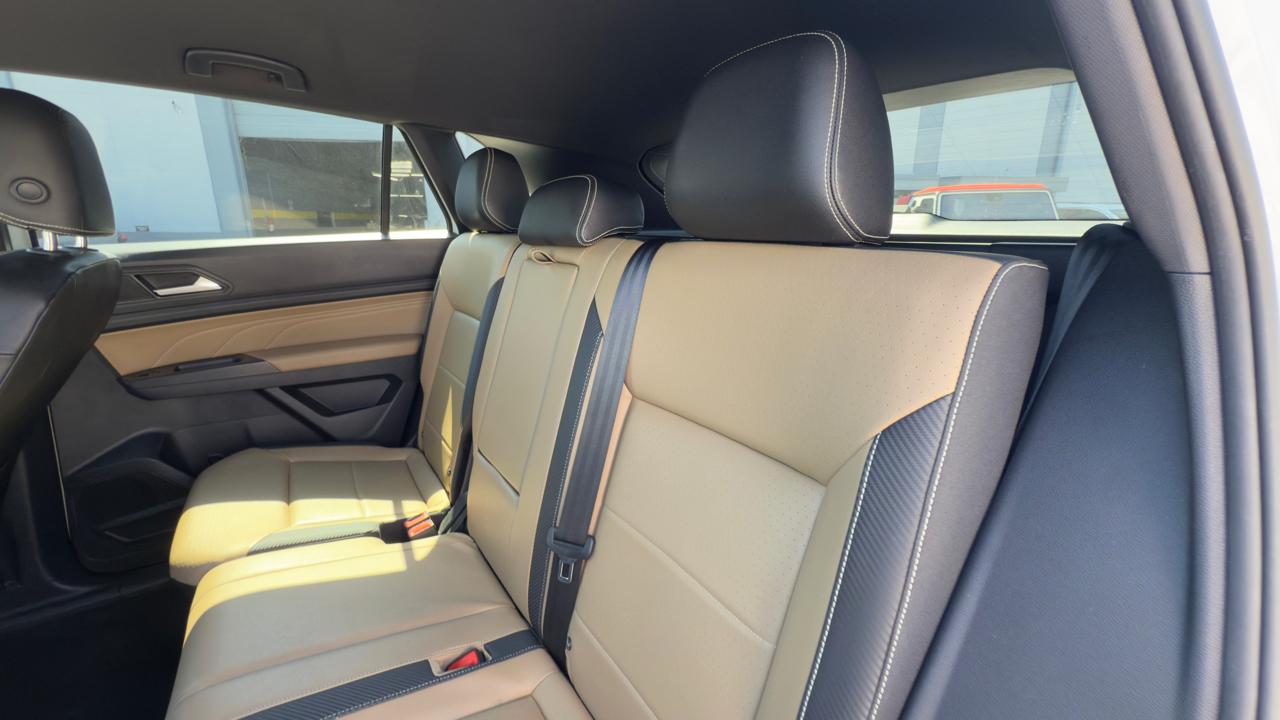 Volkswagen Atlas Cross Sport 2.0T SE w/Technology FWD 2023