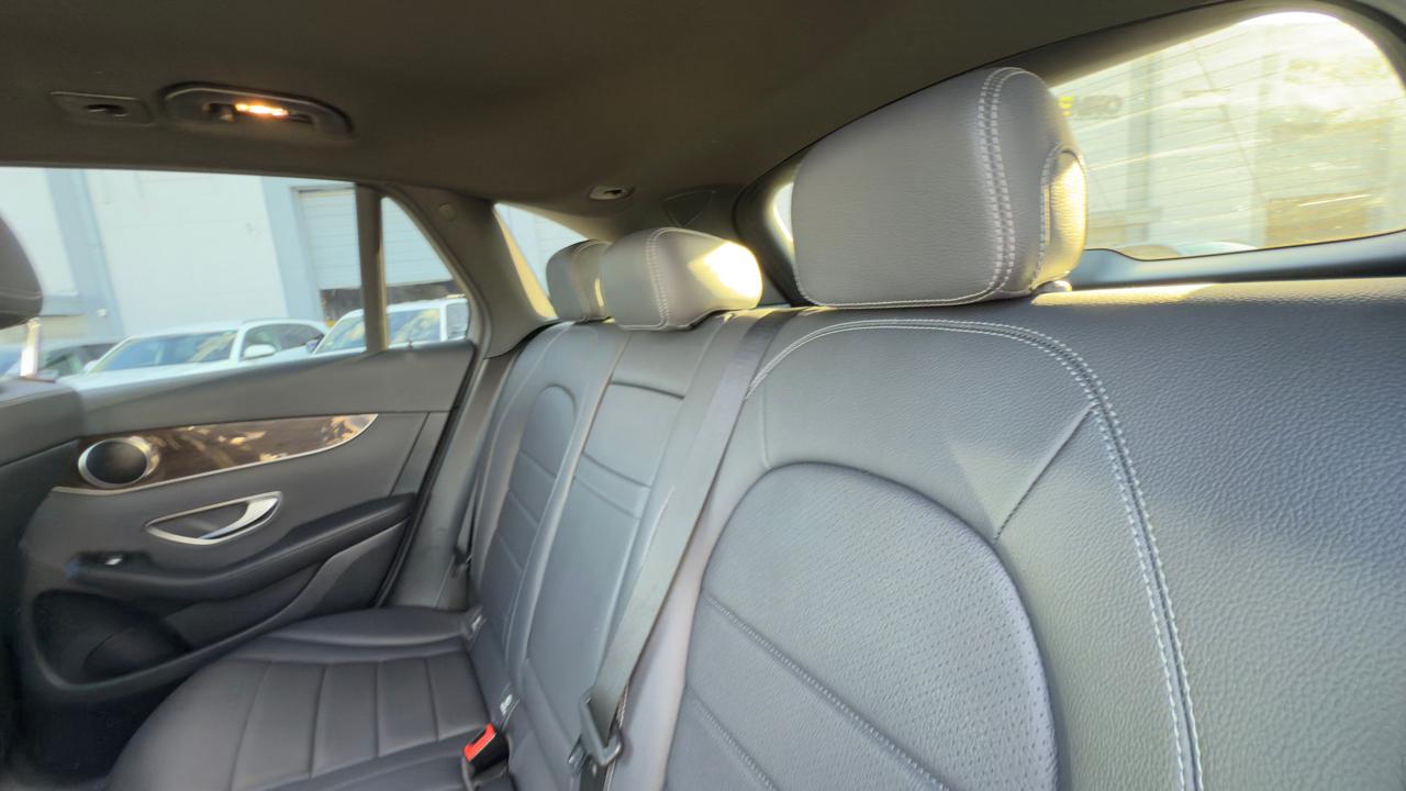 Mercedes-Benz GLC GLC 300 SUV 2022