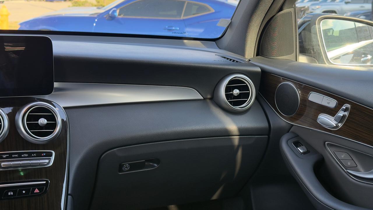 Mercedes-Benz GLC GLC 300 SUV 2022