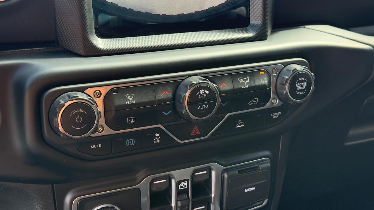 Jeep Wrangler 4xe Unlimited Sahara 4x4 2021