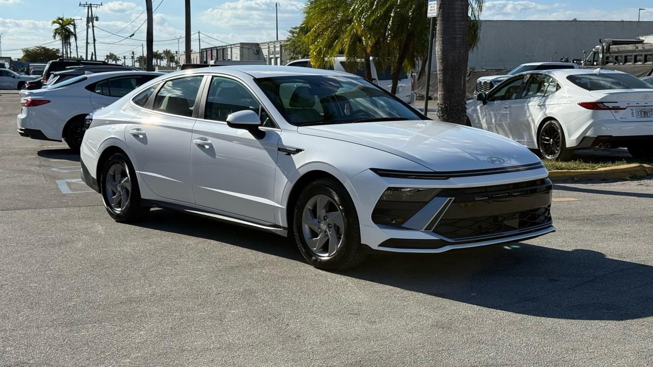 Hyundai Sonata SE FWD 2025