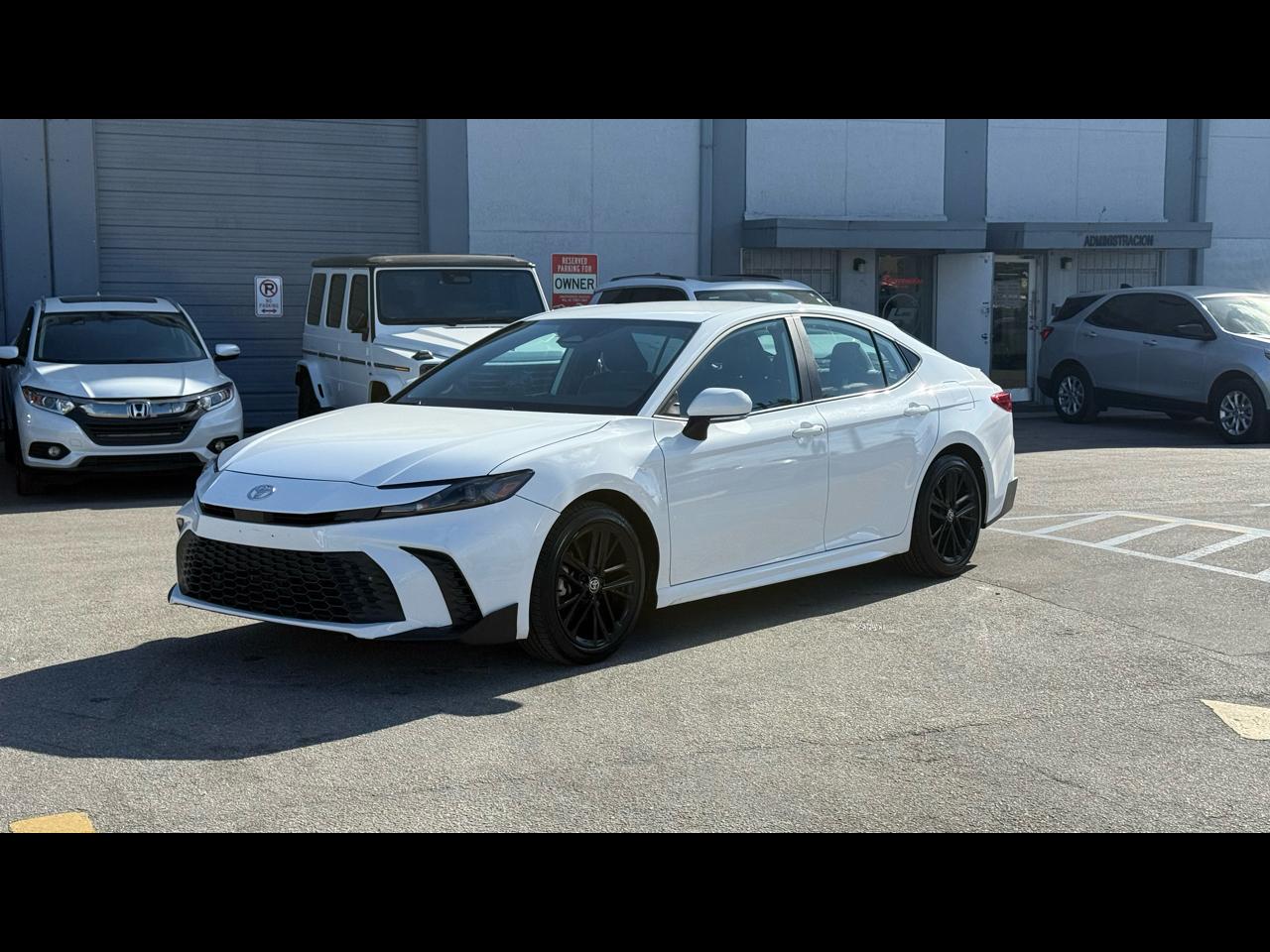Toyota Camry XLE (Natl) 2025